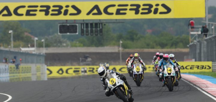 ITALIKA Racing mantiene su paso firme en el Campeonato Mundial Femenil