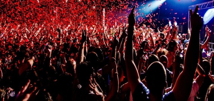 Las 5 bandas del folk metal más pesadas de los años 90