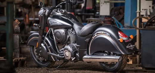 Moto del día: Indian Chief Black Horse (2016)