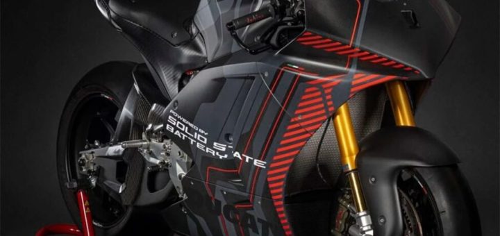 Ducati y Grupo Volkswagen presentan la primera moto eléctrica con batería de estado sólido