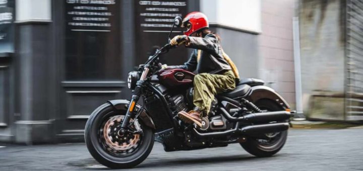 Esta nueva moto china V4 quiere ser la competencia de la Harley-Davidson más barata
