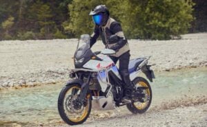 Este es el precio de la Honda Transalp 750: ¿más barata que una Yamaha Ténéré 700?