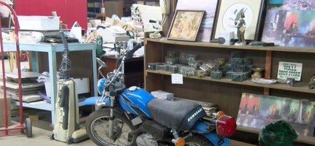 Hace 50 años un hombre enterró una Kawasaki nueva para hacer una cápsula del tiempo. Ahora esa clásica mítica ha vuelto a la vida