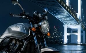 Honda presenta su nueva CB retro de 500 cc: ¿regresa una leyenda de cuatro cilindros?