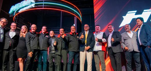Lanzamiento oficial de la HERO Hunk 250R