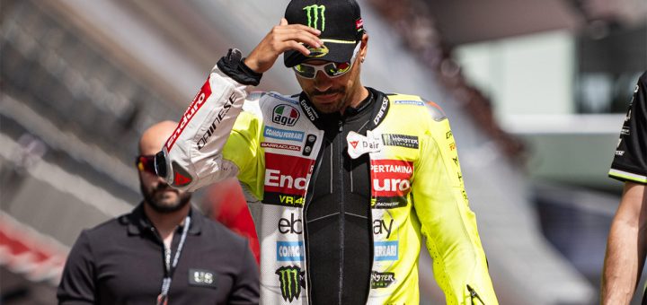 Morbidelli celebra su renovación con dos caídas, cero puntos y dos sanciones en Montmeló