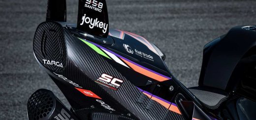 Tiene casi 240 CV, un precio por las nubes y es para pocos: cuánto cuesta la Aprilia más radical