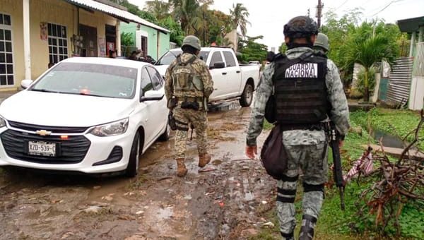 ¡ASEGURAN TALLER Y DESHUESADERO DE MOTOS ROBADAS EN COATZA! - NOTIVER