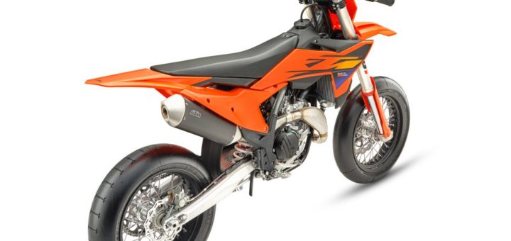 KTM renueva su bomba naranja de 450 cc para 2026, desde 13.295 euros