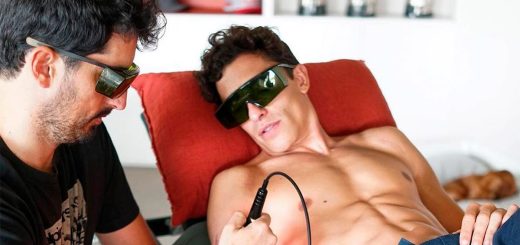 "Marc Márquez me aporreó la puerta a las 07:20 gritando «¡Se ha roto, se ha roto!»"