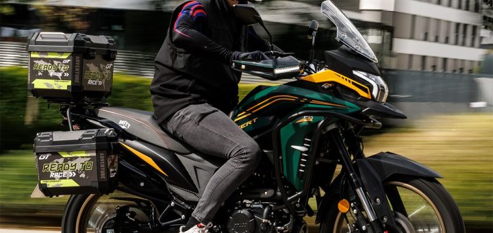 Nueva Trail española de 125 cc para carnet de coche con maletas, 15 cv y precio de derribo