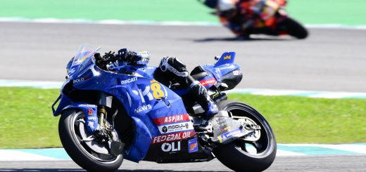 Pedro Acosta from “pissed off” to Malaysian MotoGP podium: “Remove all the controls!”