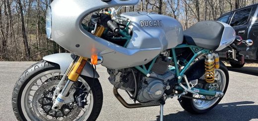 Aunque no lo creas, estrenar en 2025 una Ducati Paul Smart 1000 LE es posible