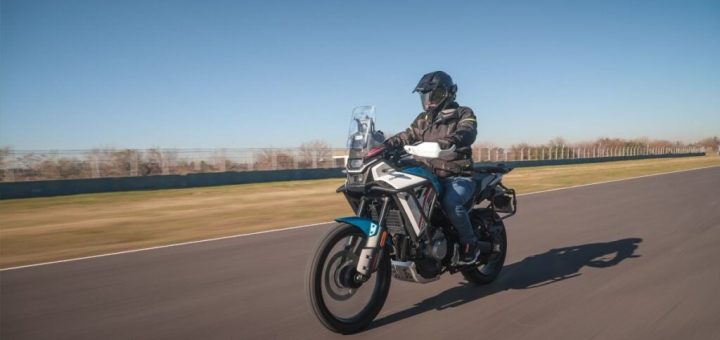 ¿Cuál es y cuánto cuesta la moto trail más vendida del mercado?