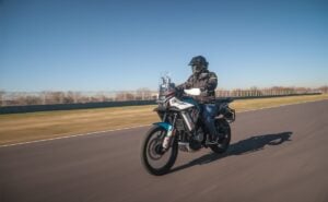 ¿Cuál es y cuánto cuesta la moto trail más vendida del mercado?