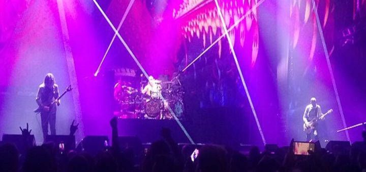 ¿De qué nacionalidad es la banda Tool?