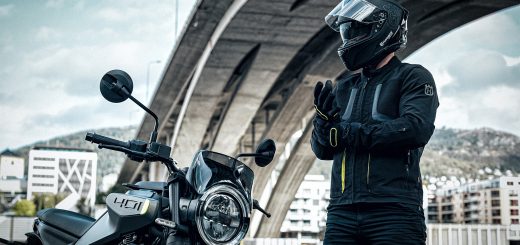 El futuro de las motos eléctricas de KTM, Husqvarna y Triumph está en manos de este gigante indio de rigurosa actualidad - Híbridos y Eléctricos