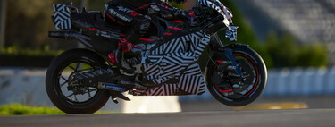 Este hombre casi murió dando la vuelta al mundo con una Yamaha R1 en 19 días: 30.000 km de viaje épico sobre una deportiva