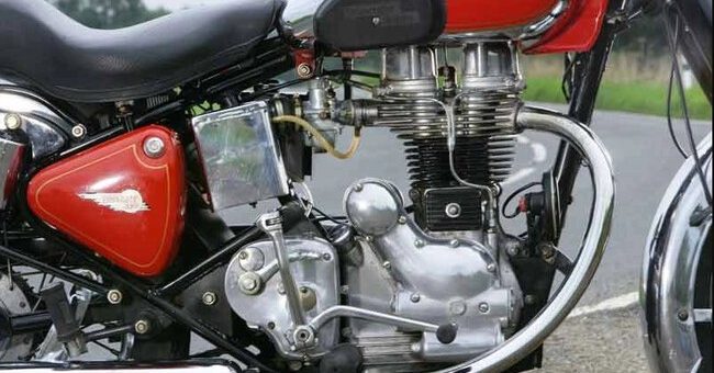 Hace 55 años las motos tenían el cambio a la derecha, pero los japoneses decidieron que era hora de poner orden