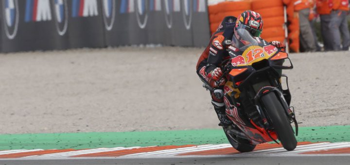 Maverick Vinales cuts Valencia MotoGP short to focus on 2026: "It was quite smart"