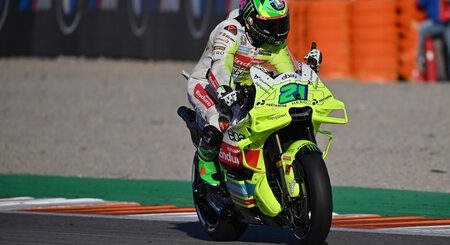 Tsunami a la vista en MotoGP. Valentino Rossi prepara la gran fuga de Ducati para unirse a Aprilia en 2027