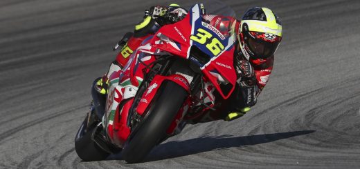 Valencia exposes Honda MotoGP weakness: “If we could not improve that all year…”