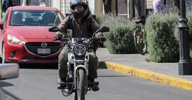 Cada vez hay más motos en CDMX. Parece una solución, pero es un problema: provocan más accidentes - Motorpasión México