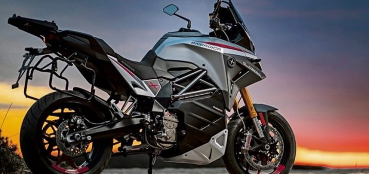 Energica Experia: Touring eléctrica con ADN italiano