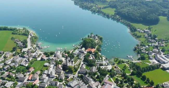 KTM no solo se ha llevado por delante motos y puestos de trabajo con crisis. El efecto colateral es un pueblo de 8.000 habitantes