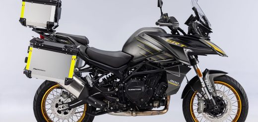 La marca de motos que ha crecido un 100% en España revienta el precio de sus trail