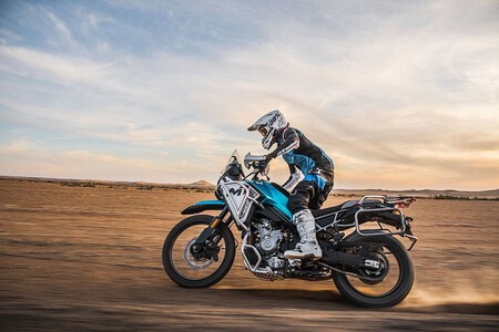 Los moteros prefieren comprarse una trail que una moto deportiva, y no es solo moda. Es un cambio cultural que arrasa Europa