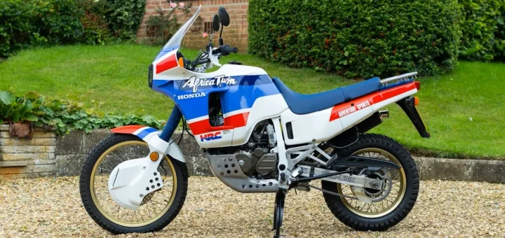 Moto del día: Honda XRV650 Africa Twin RD3