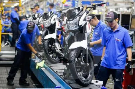 Bajaj, AKT y Suzuki lideraron las ventas de motos en un 2025 que cerró con más de 1,1 millones de registros - Yahoo
