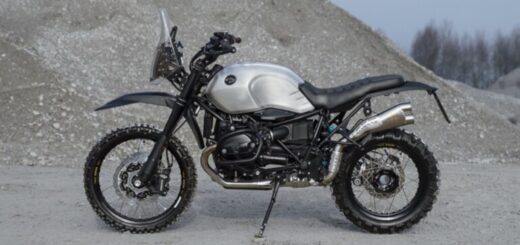 BMW R9T ADV by Loose Screw