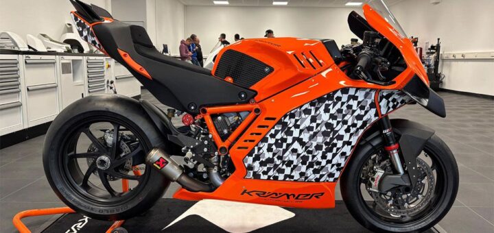 De naked a Superbike: el kit de 6.990 euros que cambia por completo a la KTM Super Duke R