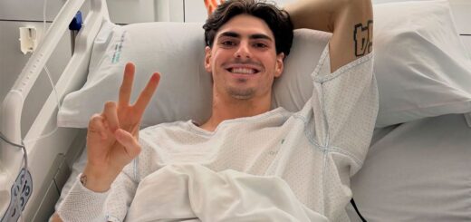 La foto de Fermín Aldeguer en el hospital que tranquiliza a todo MotoGP tras su grave caída