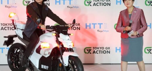 La policía de Tokio estrena una Honda WN7 y marca el camino hacia 2035