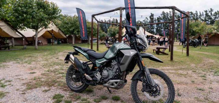 Moto Morini le bajó el precio a su trail mediana y ahora es una de las más baratas del segmento