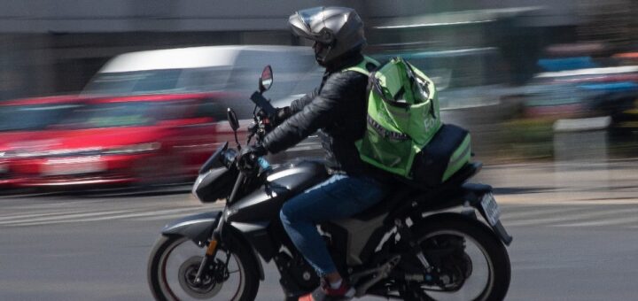 Profeco alerta por defecto de fábrica en más de 8 mil motos Suzuki; llama a revisión a dos modelos - El Financiero