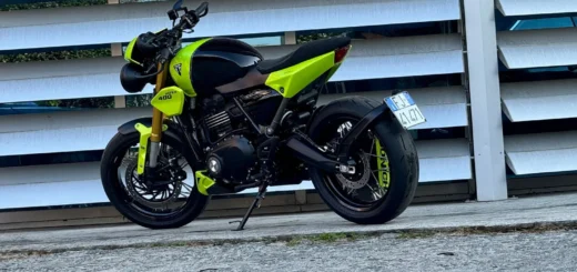 Triumph Viper 400: así es la exclusiva streetfighter solidaria basada en la Speed 400