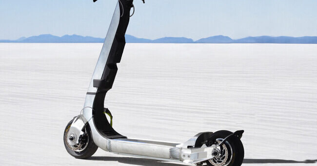 En Toronto se han cansado de que los patinetes corran como motos y han tomado una decisión: multas de hasta 25.000 dólares