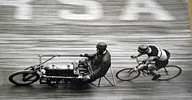 Hace más de 100 años las carreras del MotoGP de la época se hacían en 'motódromos', y hoy en día todavía queda alguno de aquellos recintos en pie