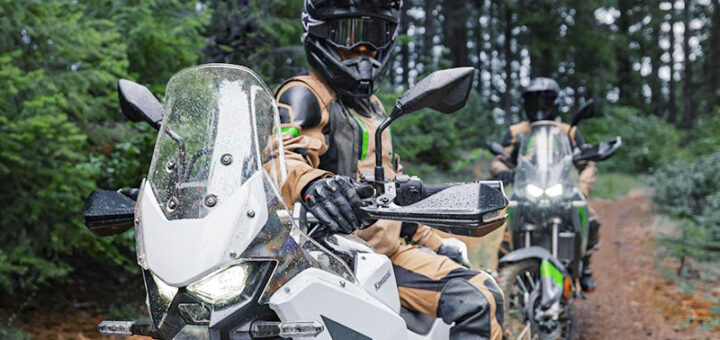 Kawasaki KLE®500 2026: Renace una aventura icónica con espíritu de Rally