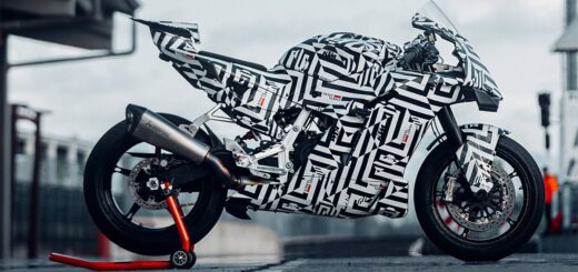 KTM rompe con su diseñador tras 35 años: así cambiarán las motos que verás en 2026