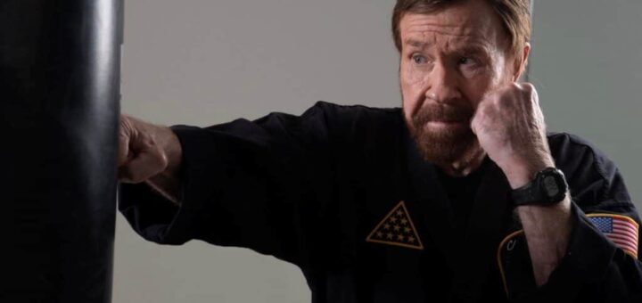 Chuck Norris, más allá del mito: su conexión con las motos que pocos conocen
