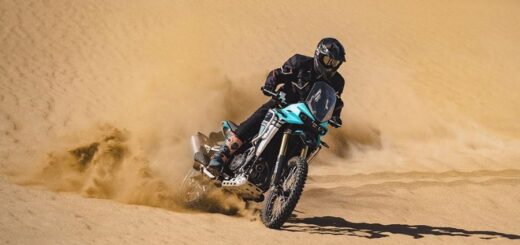 Cómo manejar moto en arena | Guía para mantener el control