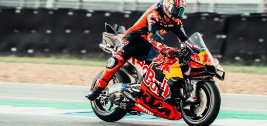 "Decepción" en el Tech3 de Steiner tras el estreno en Buriram de Viñales y Bastianini