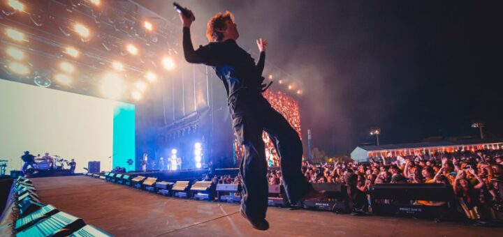 ¿Esto es hardcore? Turnstile cierra el debate con un sólido concierto en Lollapalooza 2026