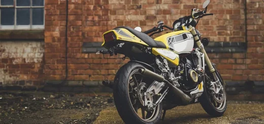 Híbrido Blue Haze: Una Yamaha RD350LC construida en partes desde el Reino Unido