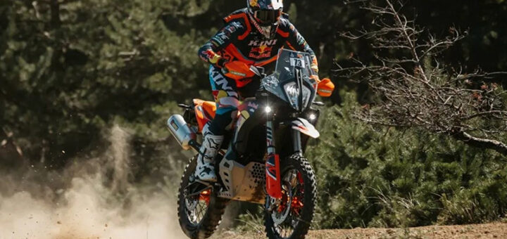 KTM 890 Adventure R Rally 2026: espíritu Dakar en estado puro